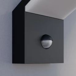 Arcchio LED buiten wandlamp Yolena, sensor, antraciet, aluminium