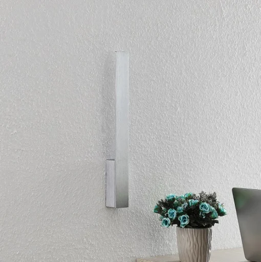 Arcchio LED wandlamp Ivano, hoogte 43 cm, geborsteld aluminium