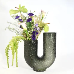 AYTM Arura vaas, zwart, hoogte 40 cm, breedte 34 cm, glas