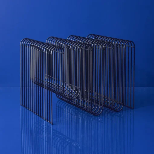 AYTM Curva tijdschriftenhouder, zwart, breedte 40 cm, staal