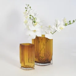 AYTM Folium vaas, hoogte 25 cm, amberkleurig, glas
