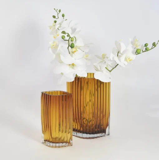 AYTM Folium vaas, hoogte 25 cm, amberkleurig, glas