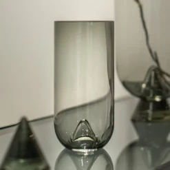 AYTM Glacies vaas, rookgrijs, hoogte 29 cm, glas, mondgeblazen