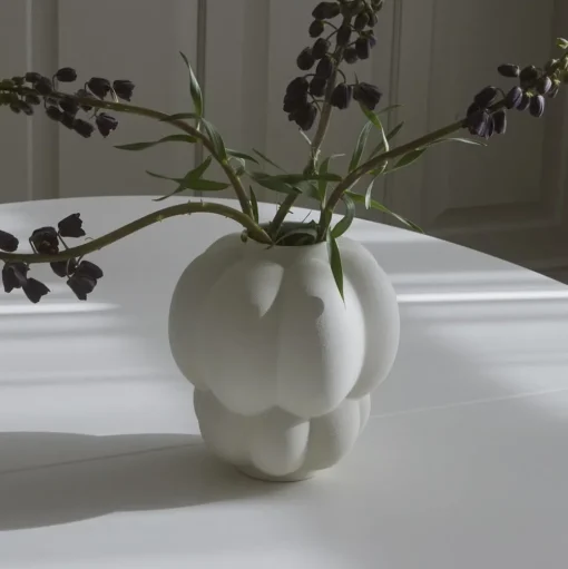 AYTM Uva vaas, keramiek, wit, Ø 20 cm, druifvormig