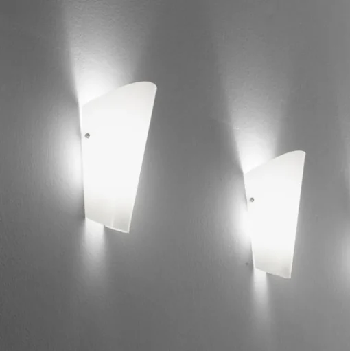 Bloom wandlamp van glas, zilver