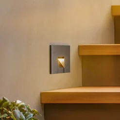 BRUMBERG Wall Kit68 verzet hoekig zwart