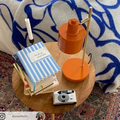 Dyberg Larsen Ocean tafellamp, oranje, hoogte 43 cm, metaal