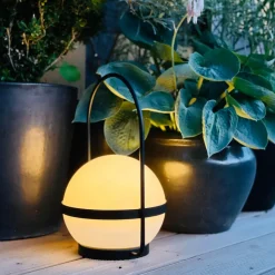 Dyberg Larsen Summer solar-tafellamp USB-laadbaar