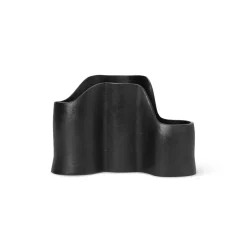 ferm LIVING pennenhouder Yama, zwart, 23 cm lang, aluminium