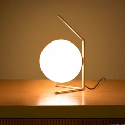 FLOS IC T1 Laag tafellamp messing gekleurd