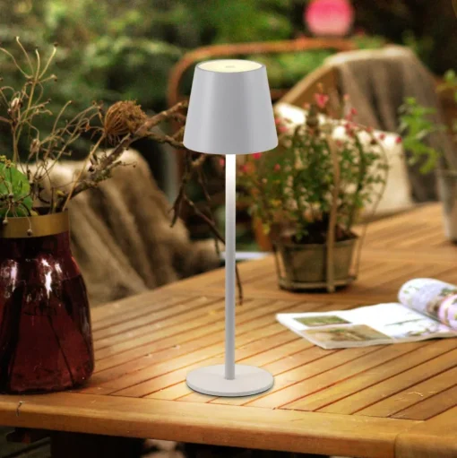 JUST LIGHT. Euria LED tafellamp, wit, ijzer, IP54