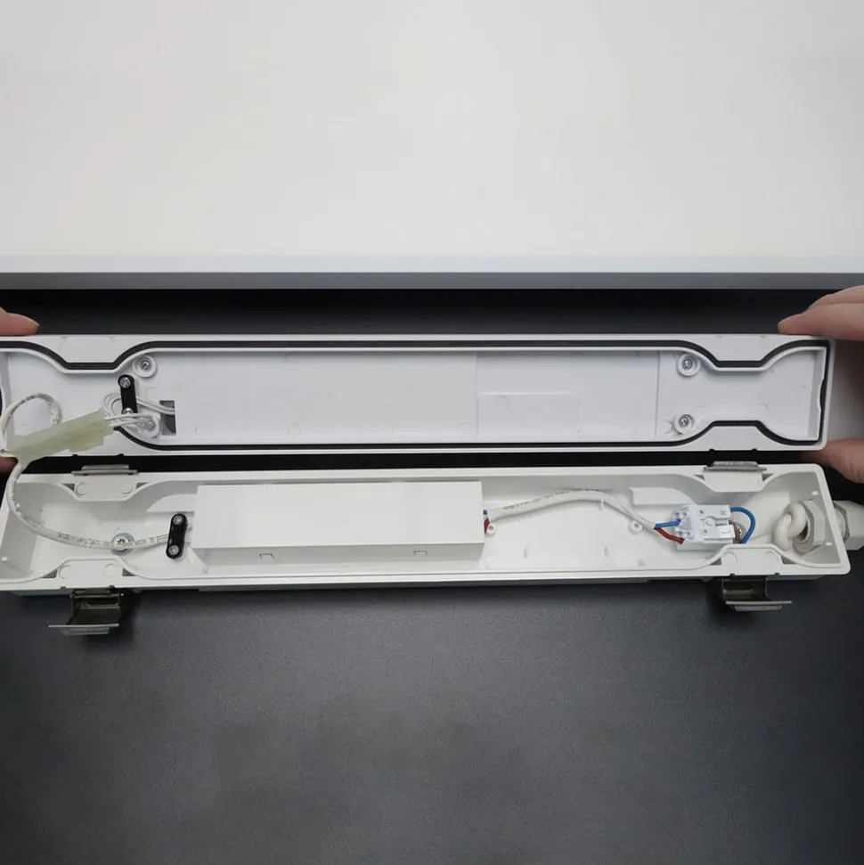 LED badlamp Aquafix IP65, 120 cm lang