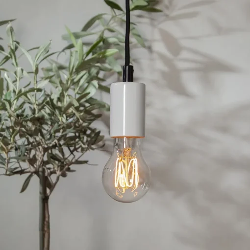 LED lamp A60 filament E27 3,8W 1800K dimbaar