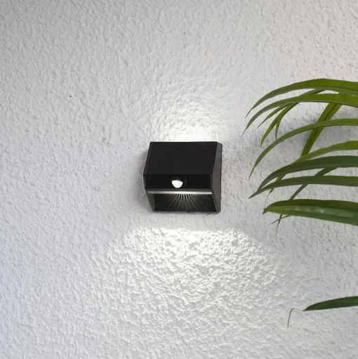 LED solar-wandlamp Wally met up- en downlight
