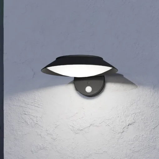 LED wandlamp Cerrisi, breedte 10,5 cm, zwart, sensor