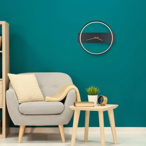 LED wandlamp Sussy met klok, zwart, breedte 32 cm