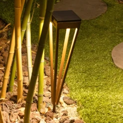 LED zonne-energiefakkel Tinka, 52 cm hoog, corten