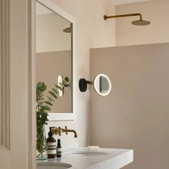 LEDS-C4 Vanity wandspiegel met LED, 3000K, zwart
