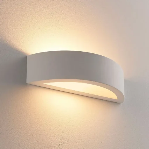 Lindby Aurel wandlamp, gips, wit, halfrond