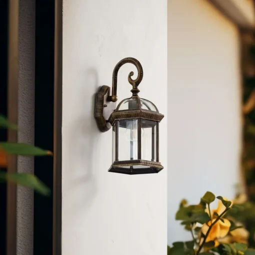 Lindby buitenwandlamp Adelisa, goud antiek, aluminium, hoogte 39 cm