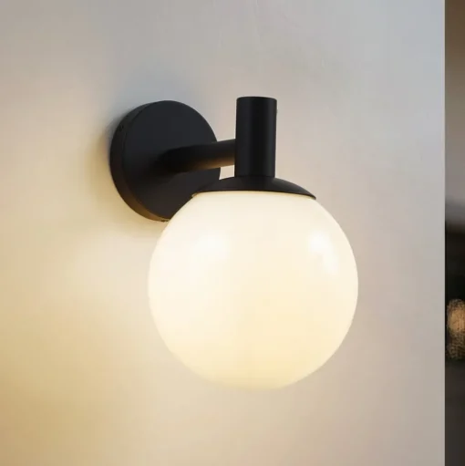Lindby buitenwandlamp Dangan, wit, glas, Ø 20 cm, IP44