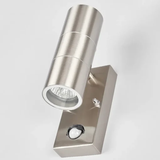 Lindby buitenwandlamp Eyrin, hoogte 22 cm, roestvrij staal, sensor