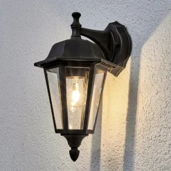 Lindby buitenwandlamp Lamina, fitting boven, lantaarn, E27
