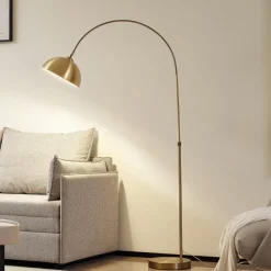 Lindby gebogen vloerlamp Lennar, antiek messing, metaal, 183cm