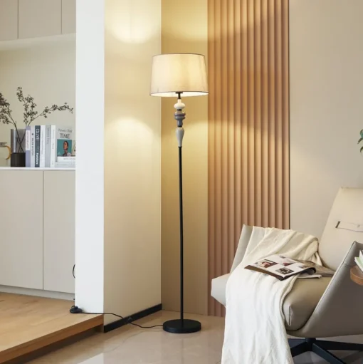 Lindby Haldorin vloerlamp, grijs/zwart, textiel, 157 cm