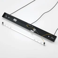 Lindby hanglamp Canyana, zwart, 3-lamps, rotan, 105 cm