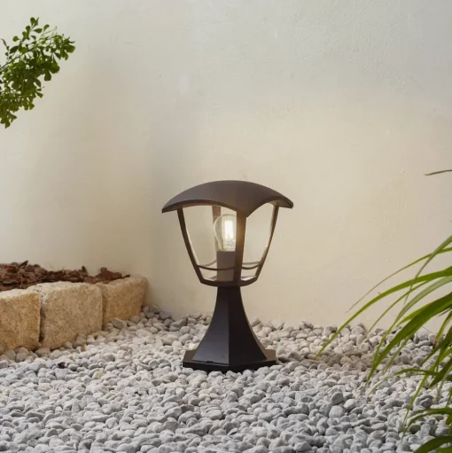 Lindby Isidoro sokkellamp, zwart, hoogte 28 cm, kunststof