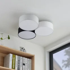 Lindby Janita LED plafondlamp, 3-lamps, driekleurig