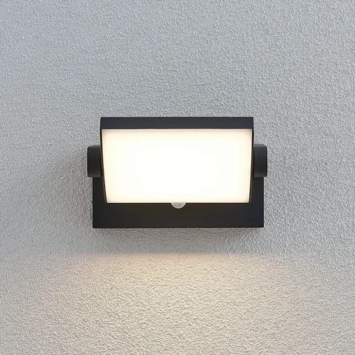 Lindby LED buiten wandlamp Sherin, draaibaar, bewegingsmelder