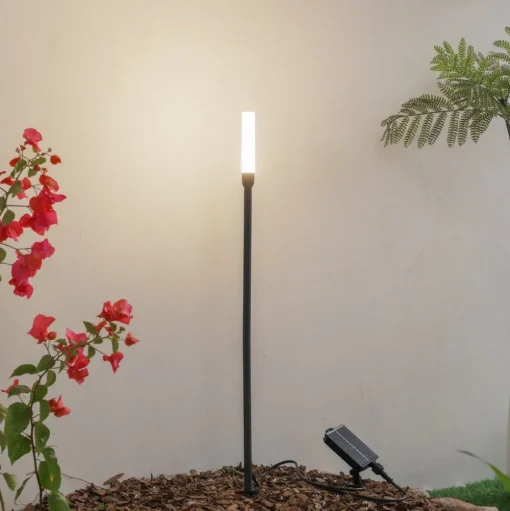Lindby LED lamp op zonne-energie Balian, zwart, aluminium, 3.000 K