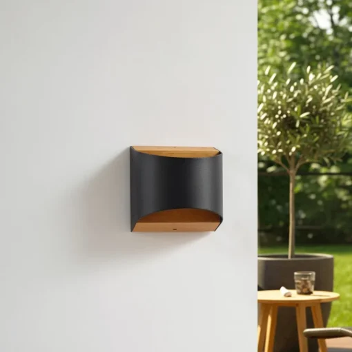 Lindby LED wandlamp Lenore, zwart, metaal, 13 cm, IP44