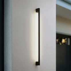 Lindby LED wandlamp Neano, 120cm, zwart, metaal, IP54