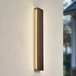 Lindby LED wandlamp op zonne-energie Laarni, dimbaar, IP54, zwart