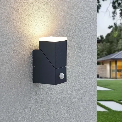 Lindby LED wandlamp Sally, 15 cm, antraciet, IP54, sensor