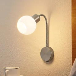 Lindby Lioma wandlamp met flexibele arm, nikkel
