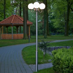 Lindby Samuel buitenlamp, 218 cm, 3-lamps, globe, E27, IP44