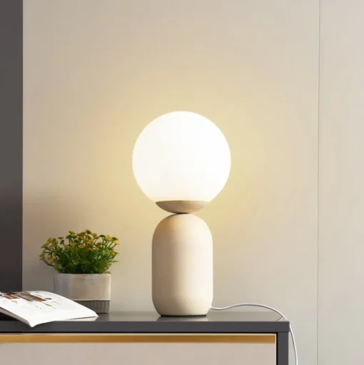 Lindby tafellamp Lennes, beige, glas, Ø 20 cm