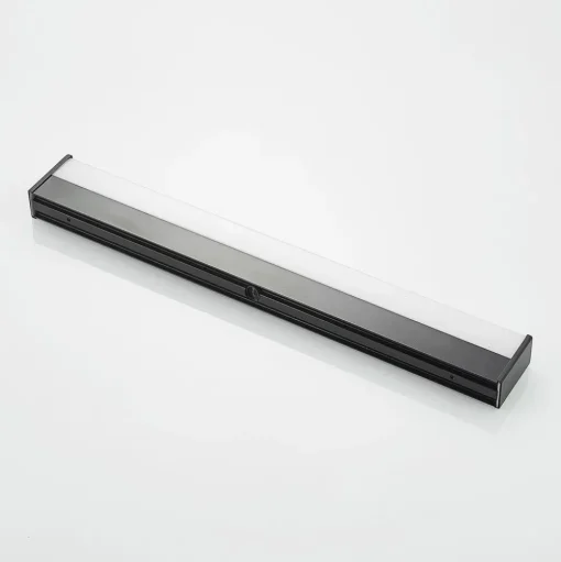 Lindby Ulisan LED badkamer wandlamp hoekig 58,8 cm