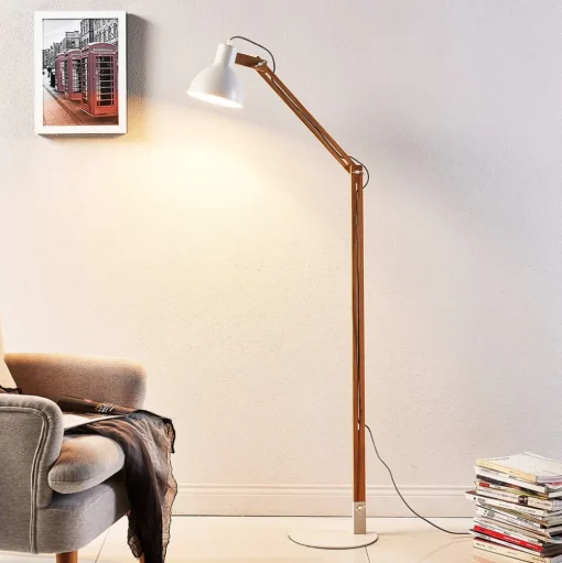 Lindby vloerlamp Shivanja, hout, verstelbaar, 146 cm, E27