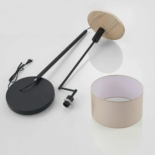 Lindby vloerlamp Zinia, zwart, plank, USB-aansluiting