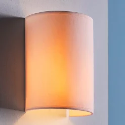 Lindby wandlamp Annalisa, hoogte 20 cm, wit, textiel
