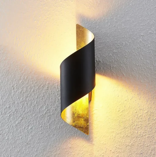 Lindby wandlamp Desirio, zwart/goud, 35cm, metaal