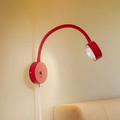 Lindby wandlamp Jyla, rood/wit, lens, 3000K, GX53, flexibele arm