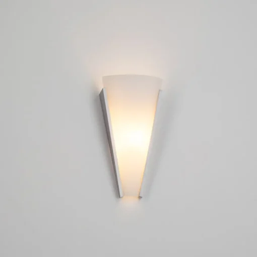 Lindby wandlamp Magnus, wit, glas, hoogte 31 cm, E14