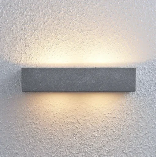 Lindby wandlamp Nellie, grijs, beton, 35,3 cm breed