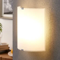 Lindby wandlamp Phil, wit, glas, hoogte 21cm
